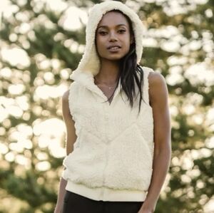 ZYIA Cream Hooded Teddy Vest